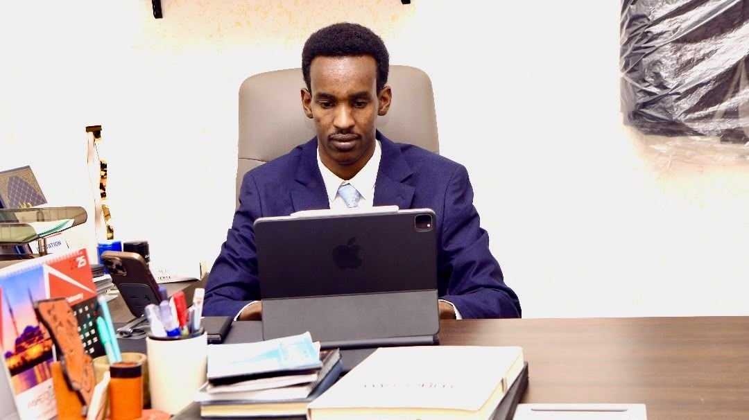 Saleh Mahamat Issaka à son bureau
